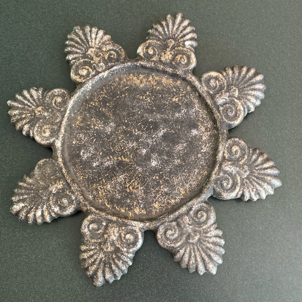 Metal plate stand